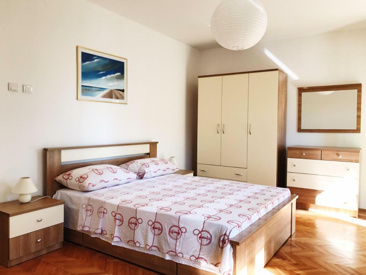 Jane Apartment *